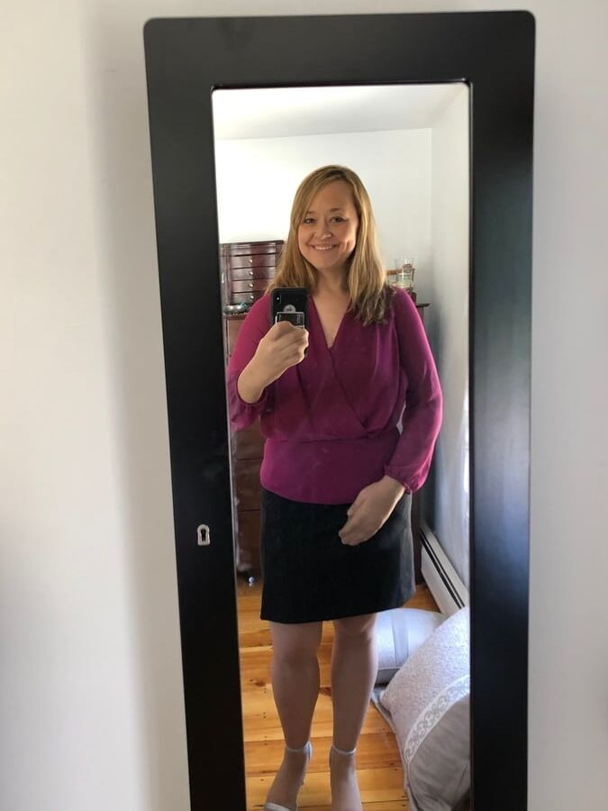 Laurie, innocent sub-housewife