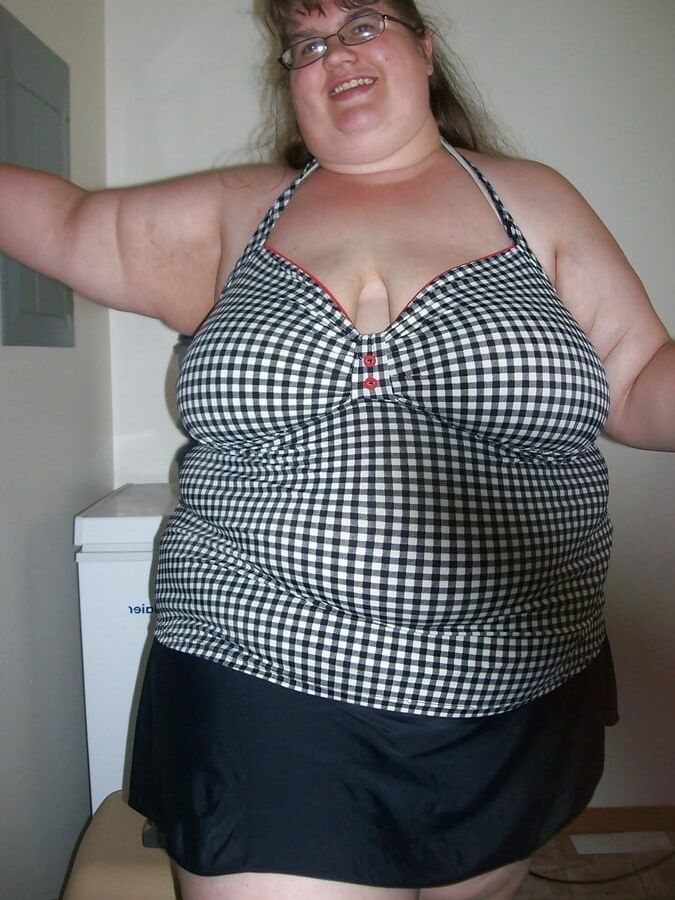 Bbw mix (Dressed busty)