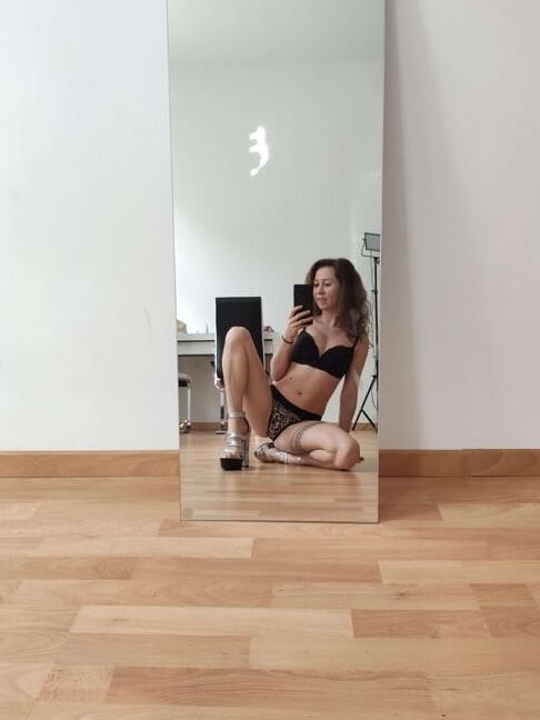 TURKISH MILF VOL + BONUS