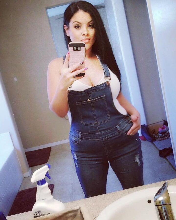 Mexican milfs naty and Dee