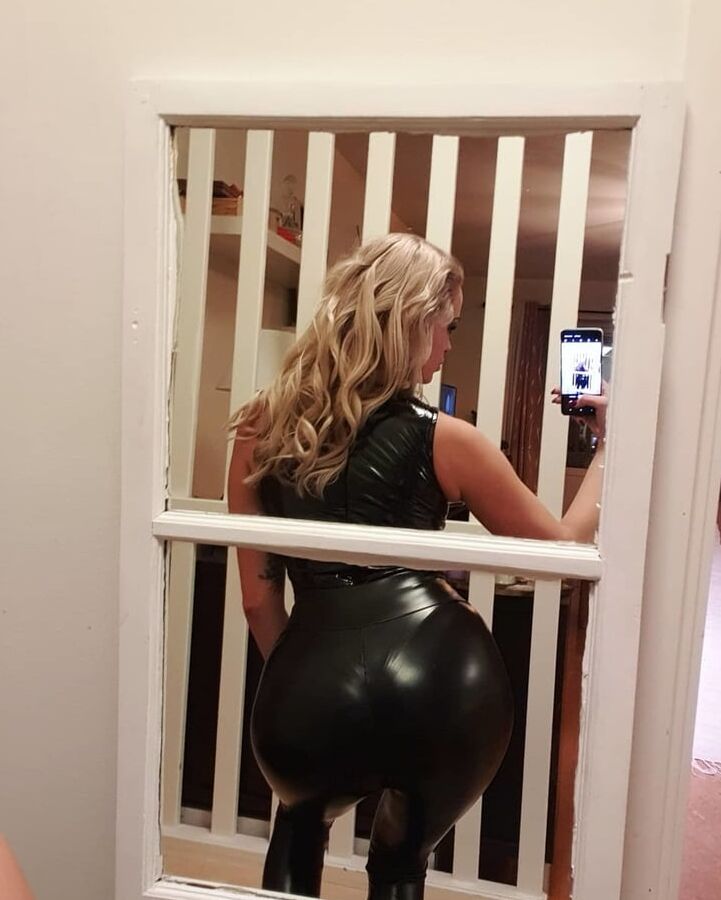 Leather leggings LOVE