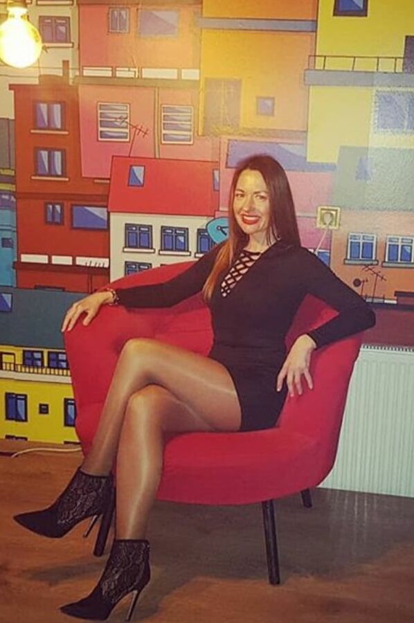 Tanja M in pantyhose ..Tanja u najlonkama