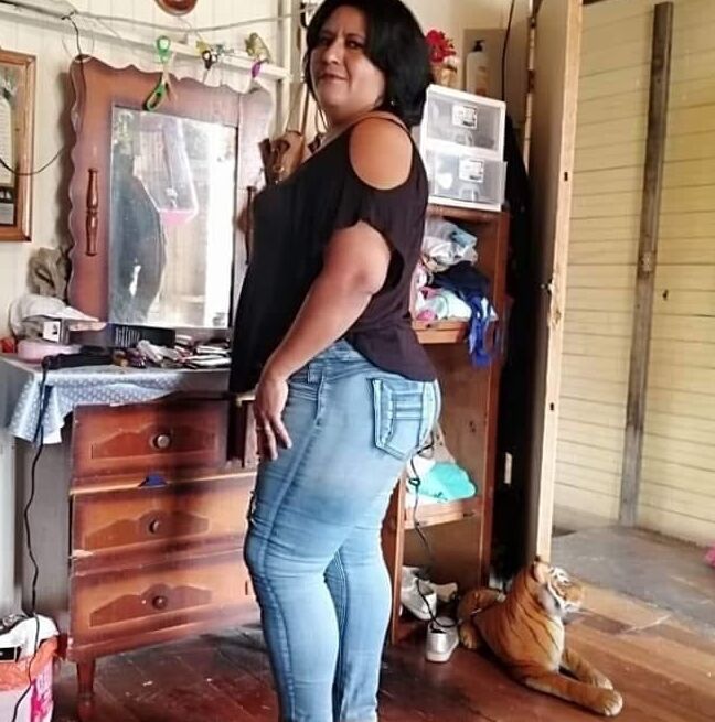 margarita escobar culona piernuda madura mature ass
