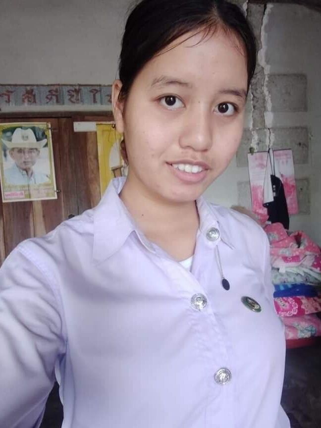 Internet Whore Thai student exposed
