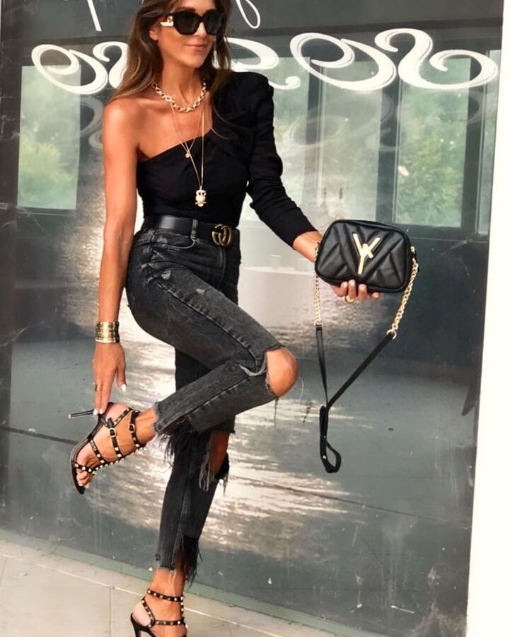 Sexy babes on Highheels from Instagram