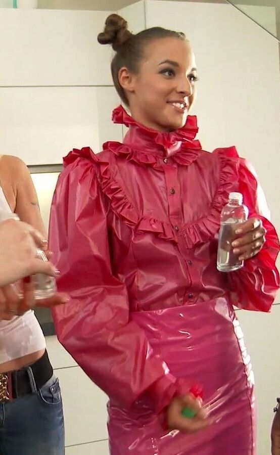 Fuckblouses...