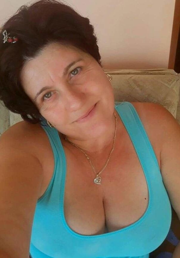 Ady Adriana milf romanian