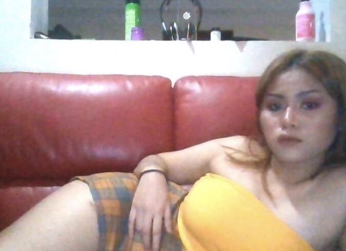Twitter Girl
