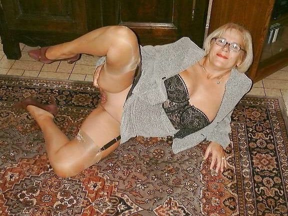 Gilf &amp; Milf Mix