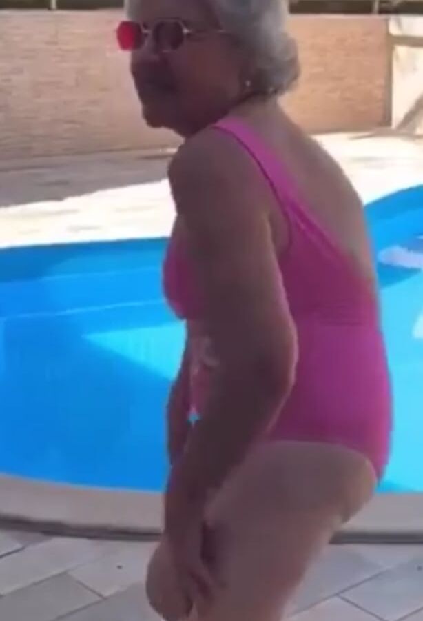 LATIN GRANNY