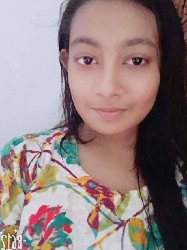 Bangladeshi Cute GF NuDe Selfie For BFF