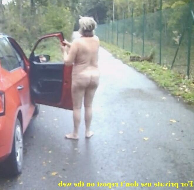 Blindfolded around the car on the road