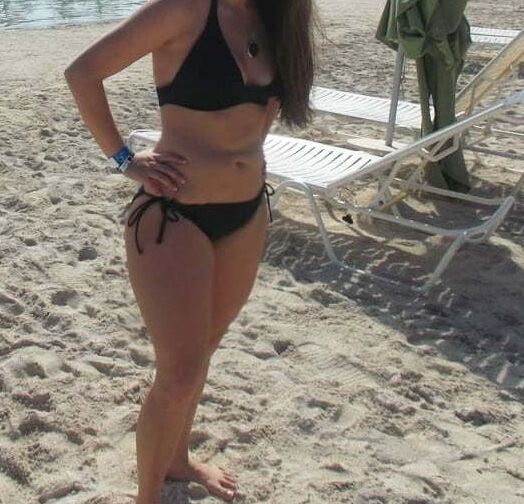 Sexy matures in swimsuits