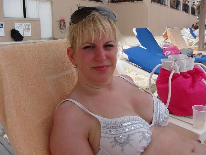 fat sluts in bikinis