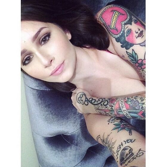 MISS JUNE AMERICAN MODEL NON NUDE PICS