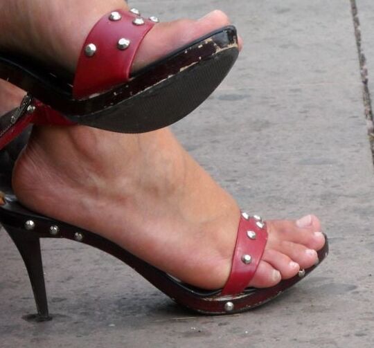FEET_ sandals photo