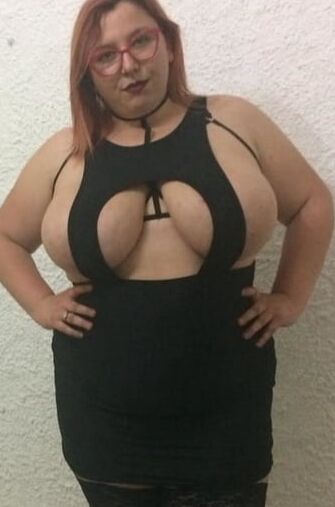 Huge Tits Huge Ass Thick BBW Wife