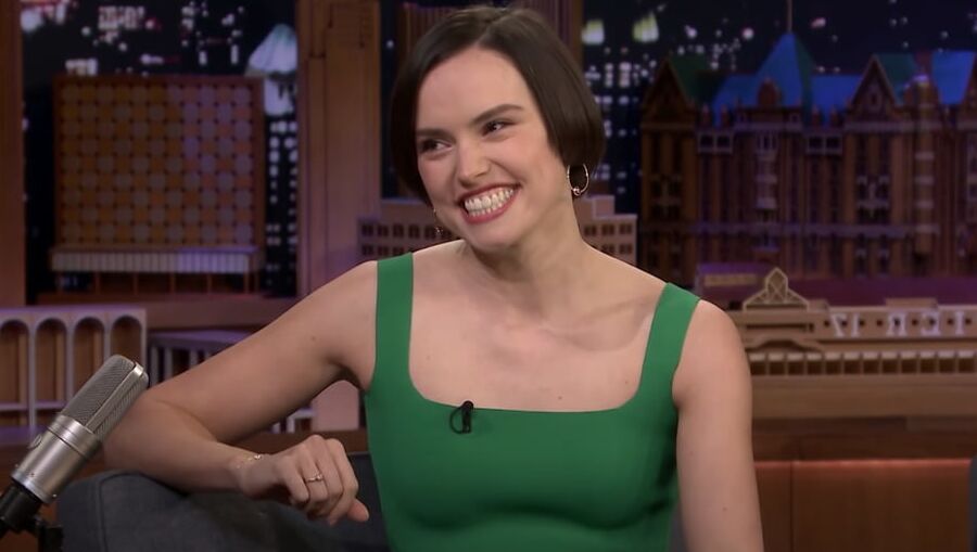 Daisy Ridley Face &amp; Teeth II