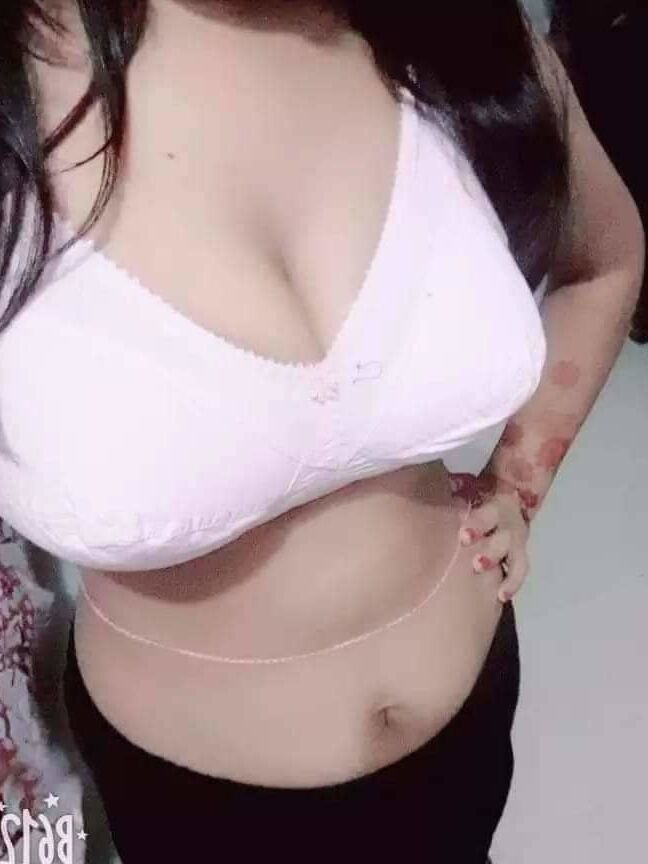 Bangladeshi Cute GF NuDe Selfie For BFF
