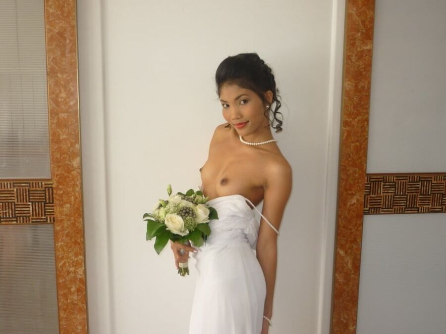 Asian Pet Wife
