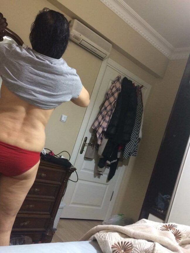 Turkish MILFS Mommnmm
