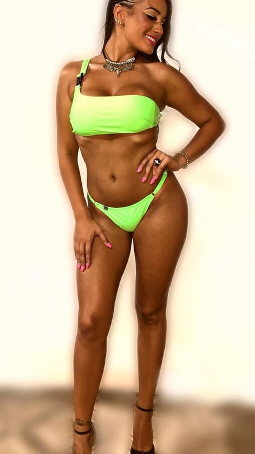 Hot brazilian babe