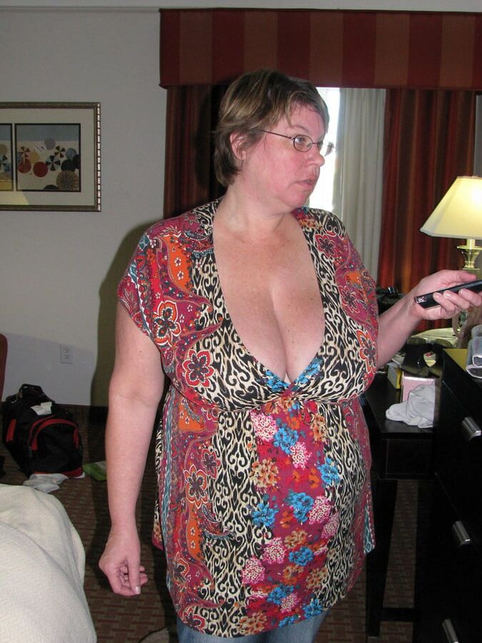 Bbw mix (Dressed busty)