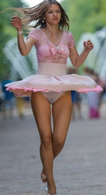 Windy Upskirts