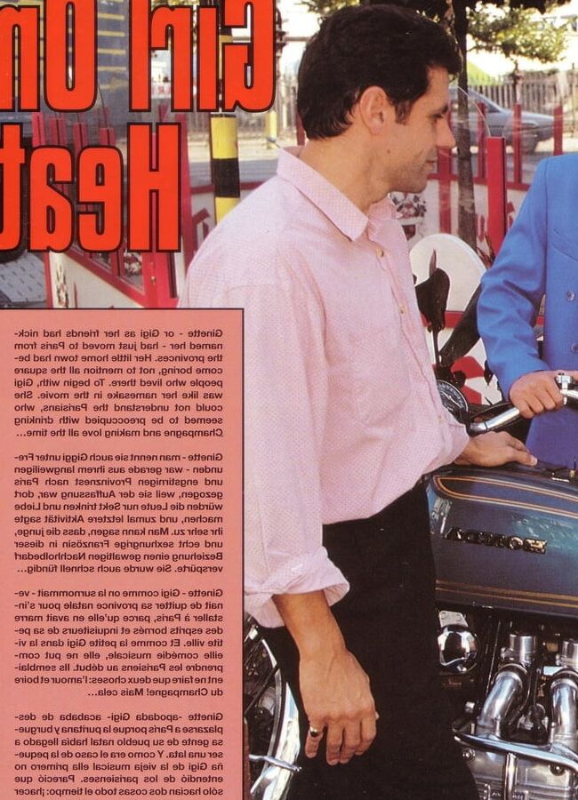 Girl on Heat - Retro Magazine Set