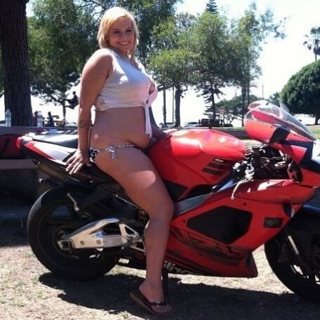 non nude fatty&;s