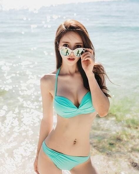 Tomo Sexy girl