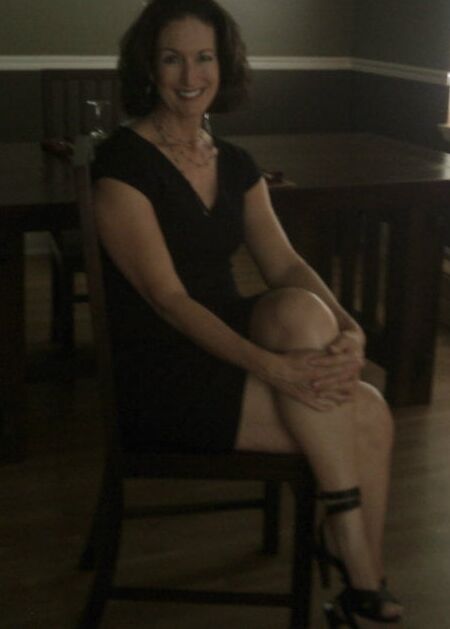 CROSSLEGGED SITTING