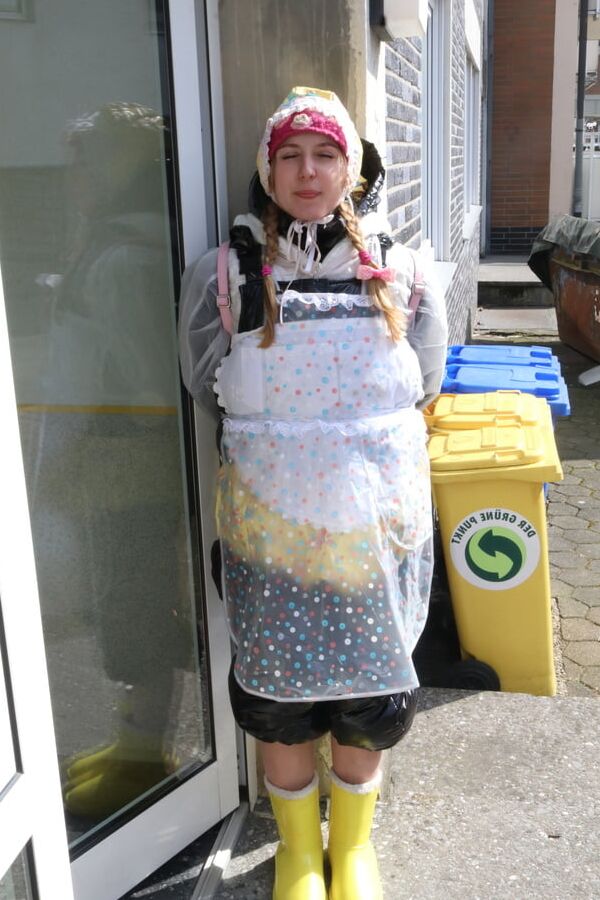 German rubberwhore morona pigleta