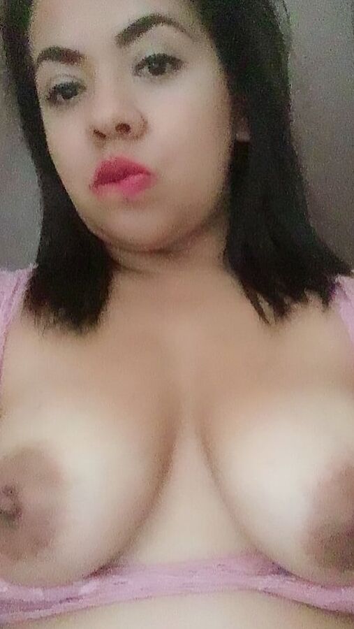 Latina selfie