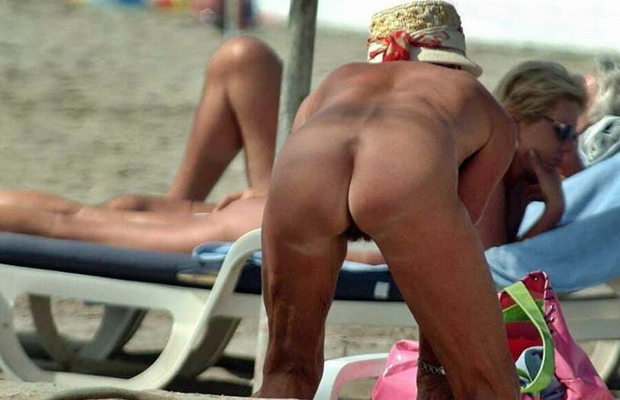 Milf Naked on the Fkk Beach