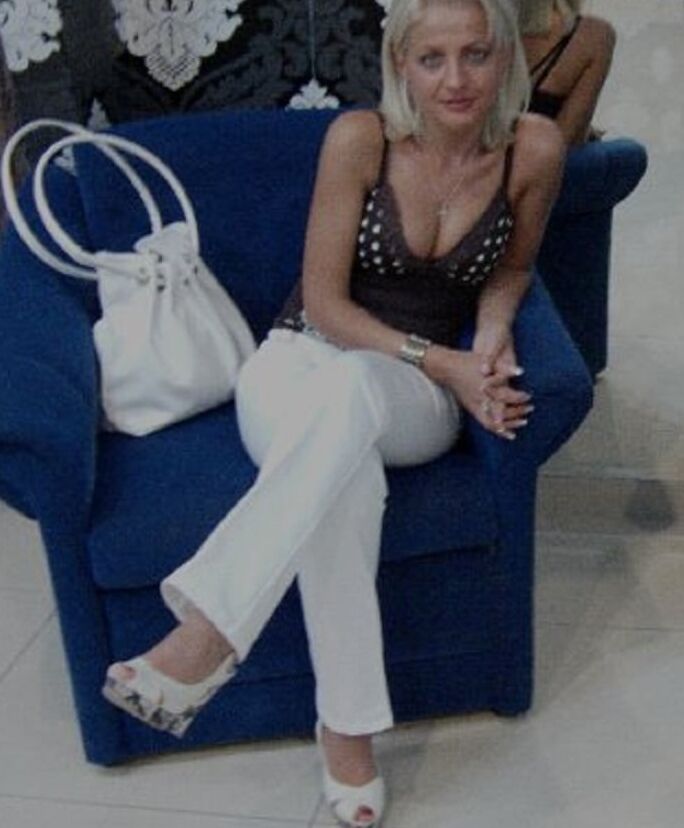 ROU ROMANIAN MILFS A ROMANIAN CLASSY MOM PUSSY