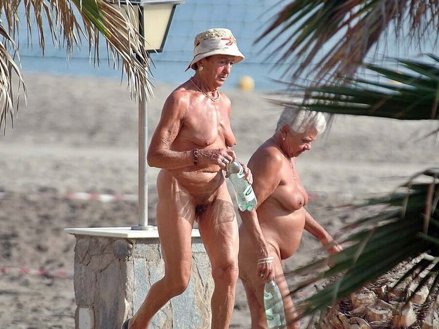 Milf Naked on the Fkk Beach