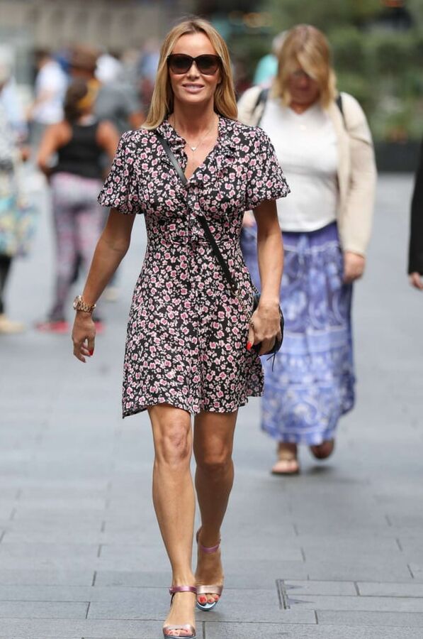 Celebrity Hot - Amanda Holden