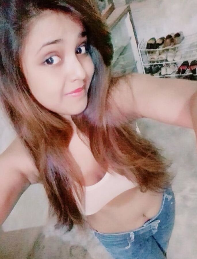 slut selfies desi