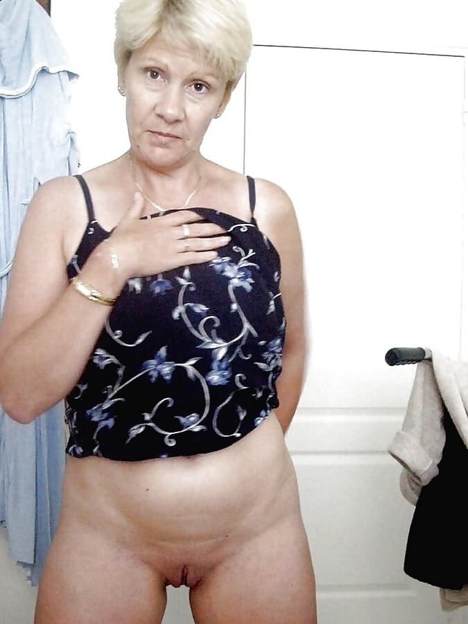 Blonde UK MILF