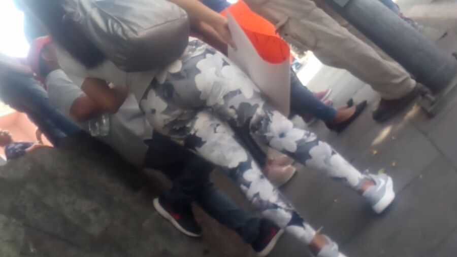 CULOTE ESPOSA JOVEN CALLE