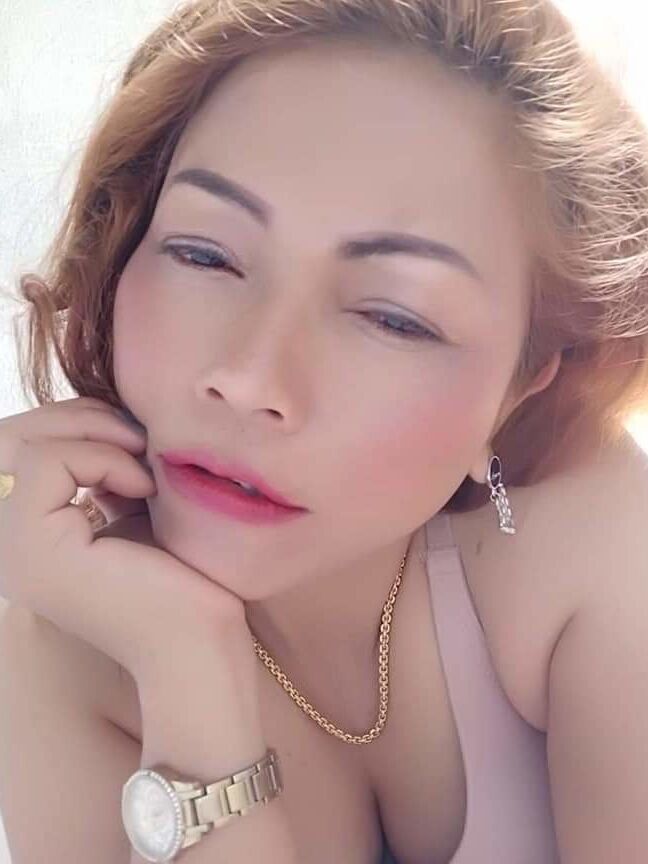 Big tits, Thai mother