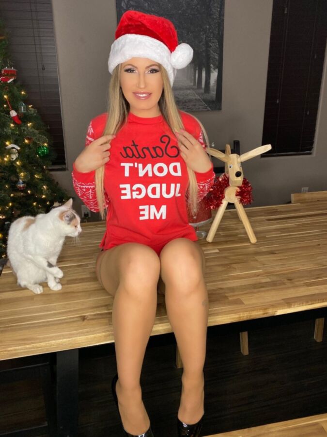 THAT Girl - Ana Braga