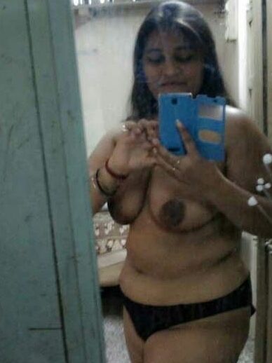 IN SUPER AUNTY
