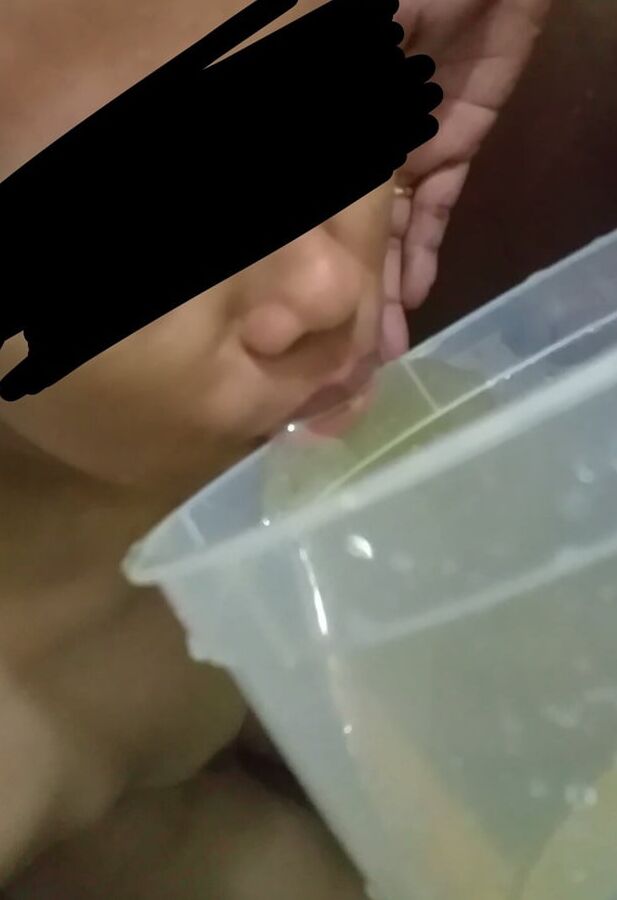 Malay Singapore piss play