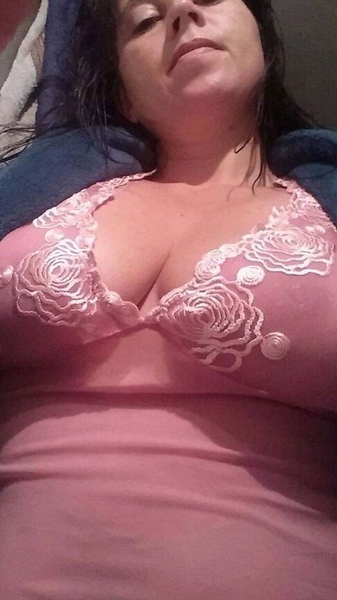 sexy UK wife Jessica