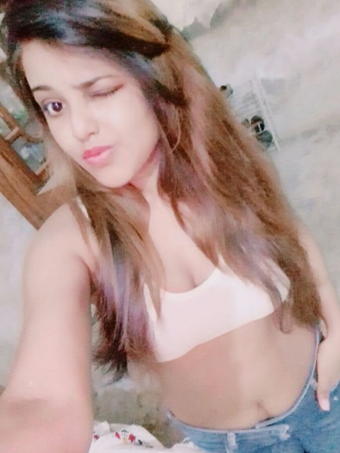slut selfies desi