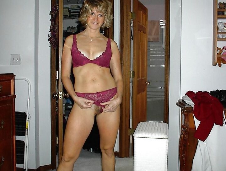 Blonde UK MILF