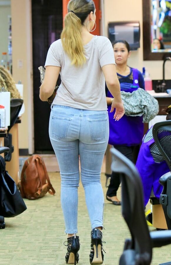 Kelly B