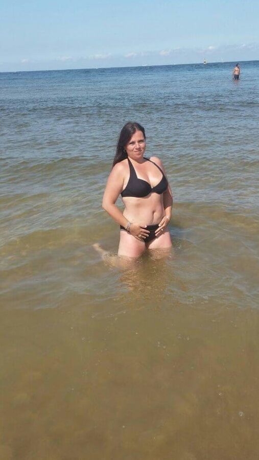 sexy UK wife Jessica